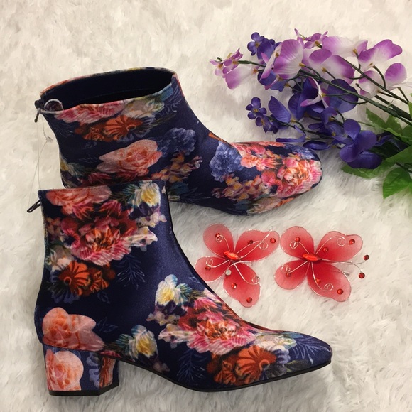 Betsey Johnson Shoes - Betsey Johnson booties